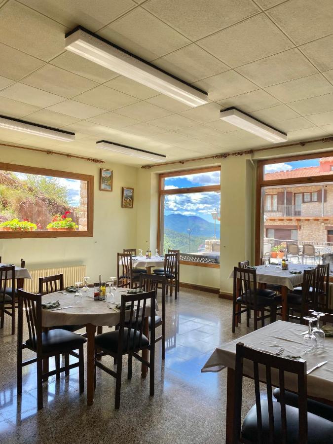 קסטלאר דה נוג Hostal Alt Llobregat מראה חיצוני תמונה