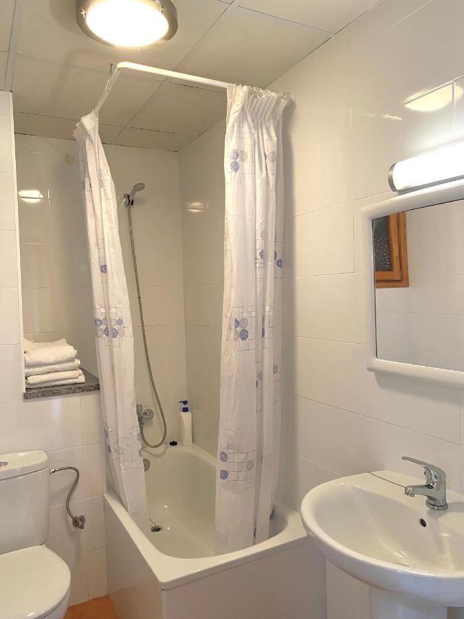 קסטלאר דה נוג Hostal Alt Llobregat מראה חיצוני תמונה
