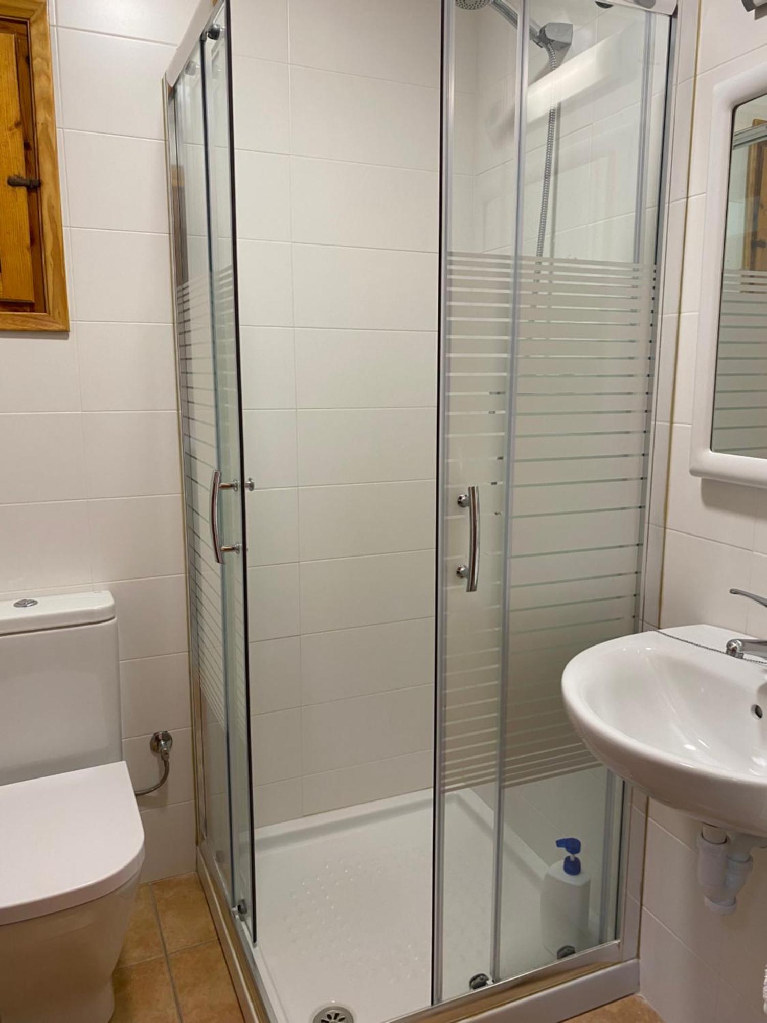 קסטלאר דה נוג Hostal Alt Llobregat מראה חיצוני תמונה